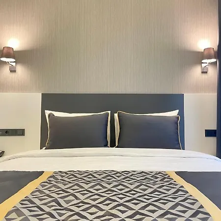 Riva Alsancak Hotel de apartamente *