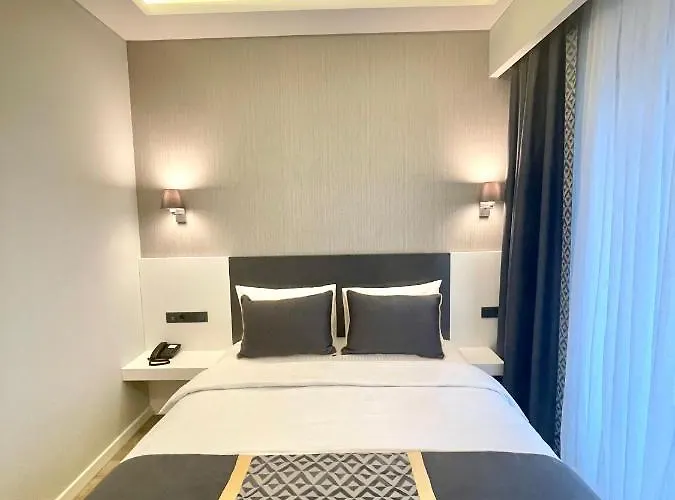 Riva Alsancak アパートホテル